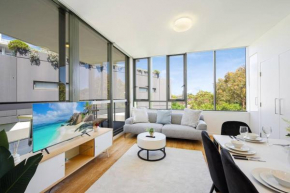 Rosebery near Airport & Train & Shops, Sydney